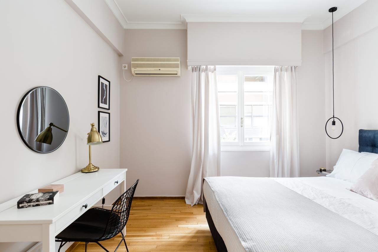 Acropolis Heart 2Bd Apartment In Plaka By Upstreet Athen Eksteriør billede